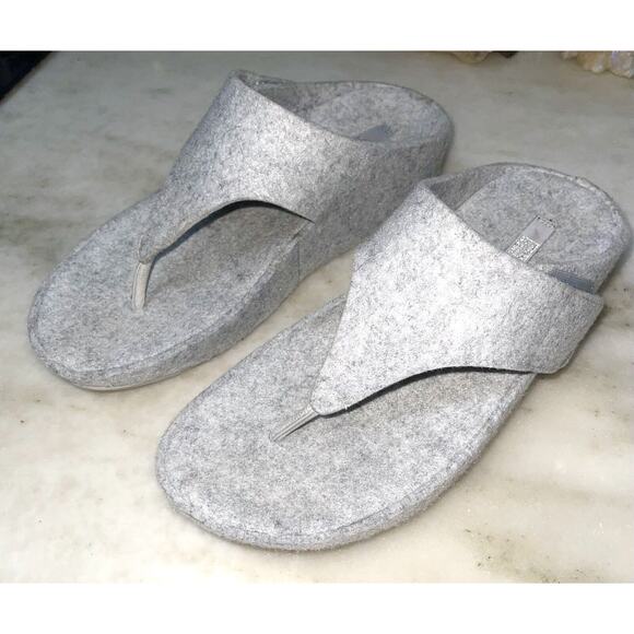 FitFlop size 8 Wobble board Gray Flannel Velcroe Closure Wedge Sandal Thong - Picture 7 of 10